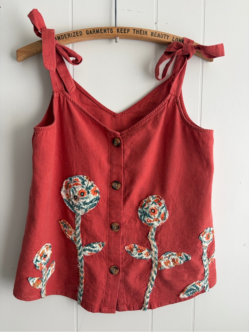 Women’s Linen Rust Button-Front Floral Handmade Appliqué Tank Top